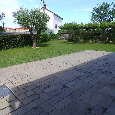 In Zambratija/istrien 35413 Apartman Zambratija